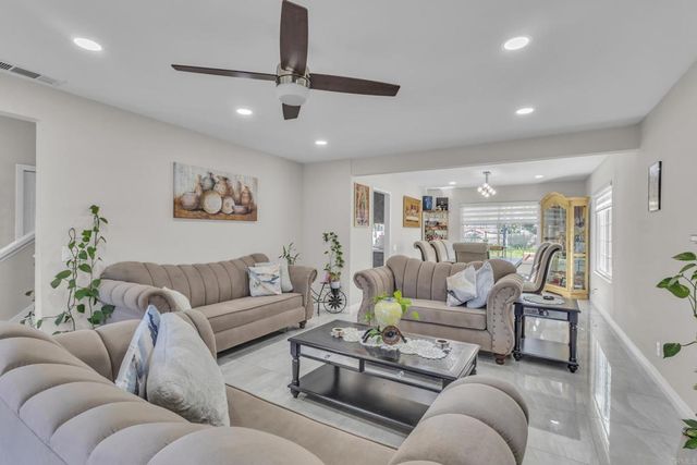 1935 Jasmine St, El Cajon, CA 92021