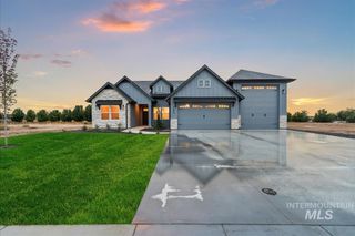 1002 Huntington Ct., Nampa, ID 83686