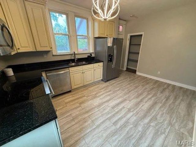 8645 Natural Bridge Road, Bel Ridge, MO 63121