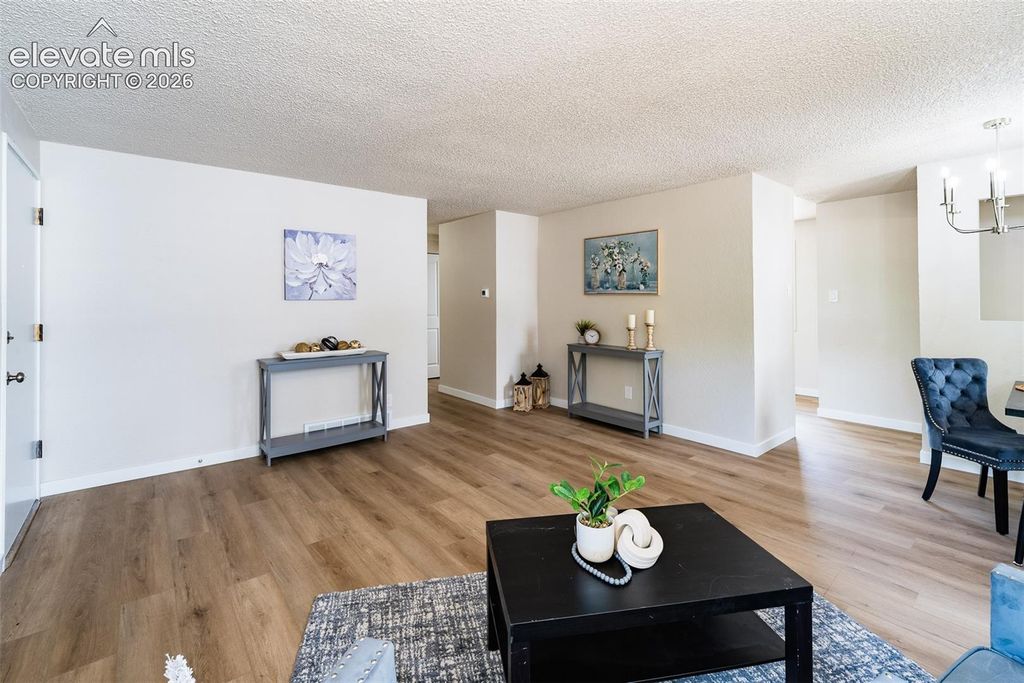 2518 Meadowlark Lane, Colorado Springs, CO 80909 — photo 4