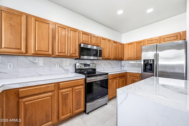 9054 W CUSTER Lane, Peoria, AZ 85381