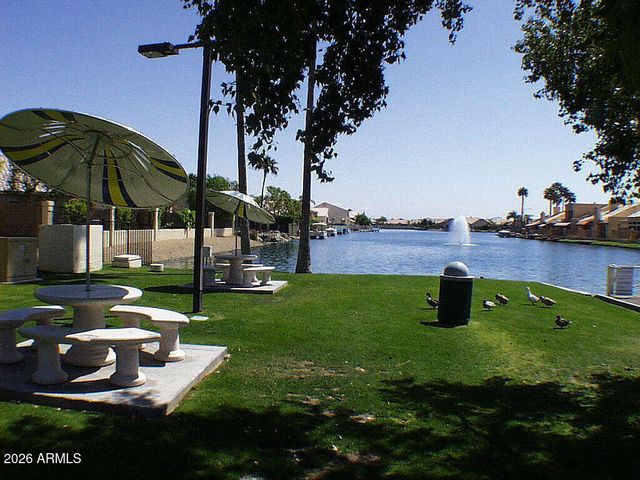 9054 W CUSTER Lane, Peoria, AZ 85381