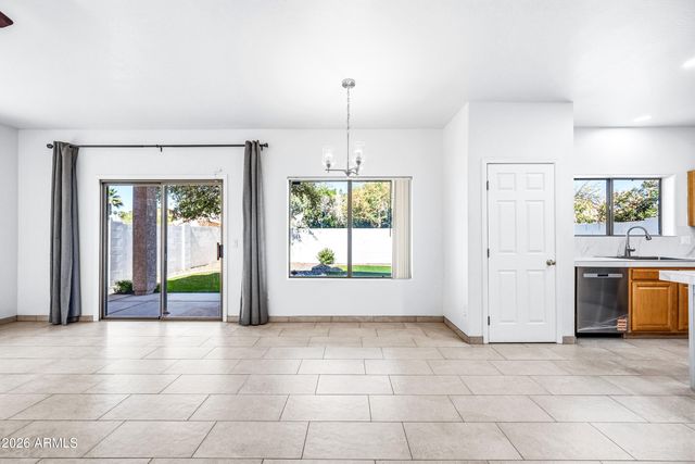 9054 W CUSTER Lane, Peoria, AZ 85381