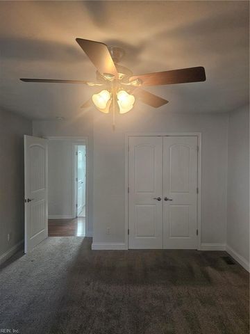 1068 Sharon DR, Chesapeake, VA 23320