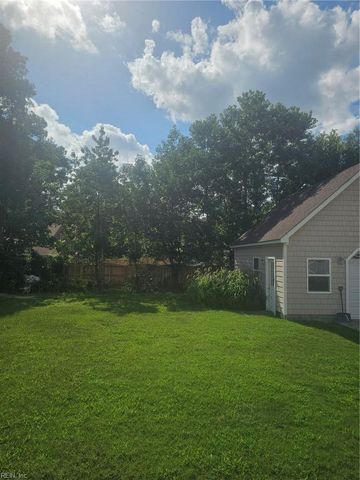 1068 Sharon DR, Chesapeake, VA 23320
