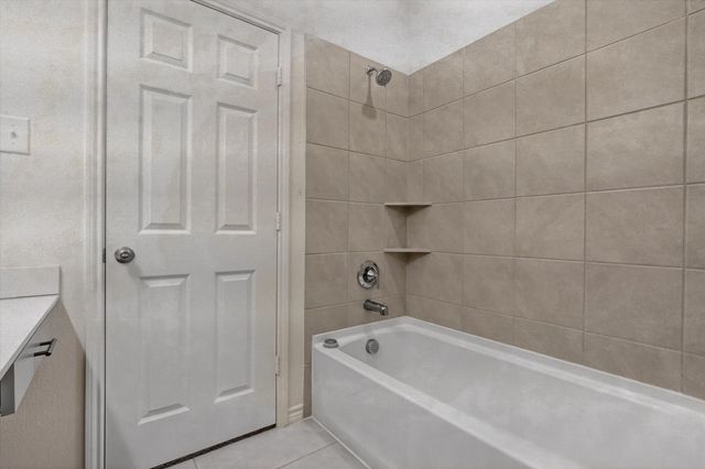 976 Brock Drive, Aubrey, TX 76227