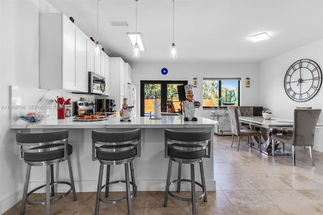 407 NW 9th Court, Homestead, FL 33030