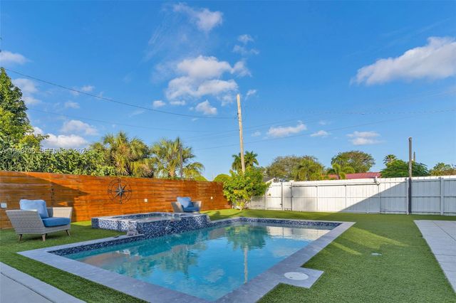 407 NW 9th Court, Homestead, FL 33030