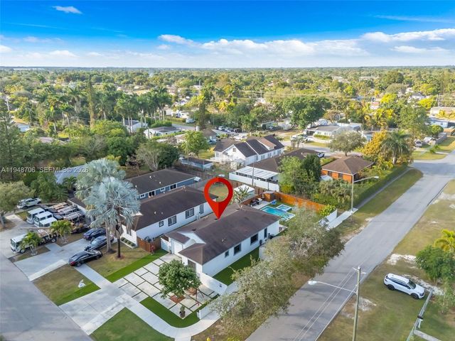 407 NW 9th Court, Homestead, FL 33030