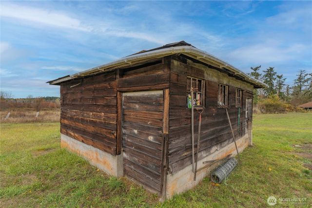 39411 Mountain Highway E, Eatonville, WA 98328