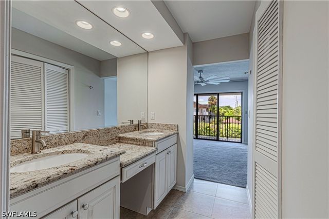 1050 6th ST S 1050, Naples, FL 34102