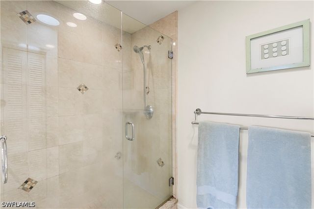 1050 6th ST S 1050, Naples, FL 34102