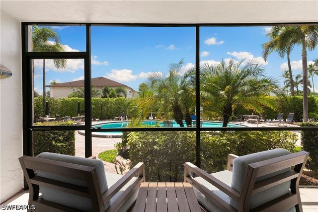 1050 6th ST S 1050, Naples, FL 34102