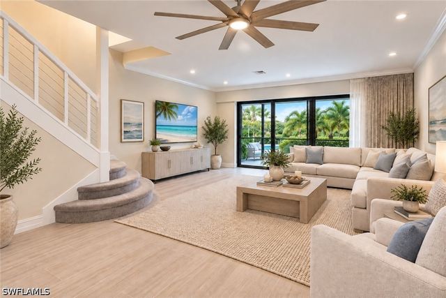 1050 6th ST S 1050, Naples, FL 34102