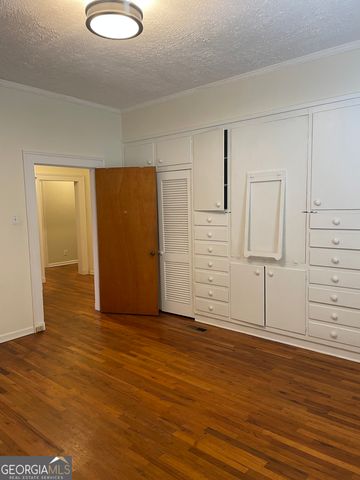 379 West Avenue, Jackson, GA 30233