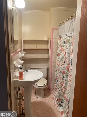 379 West Avenue, Jackson, GA 30233