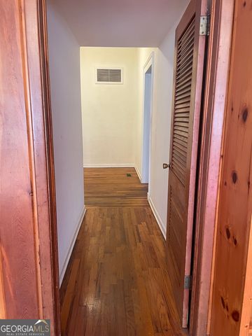 379 West Avenue, Jackson, GA 30233