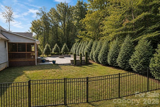 343 Wittenburg Springs Drive, Taylorsville, NC 28681