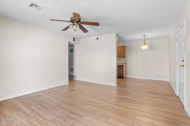 6311 N Barcelona Ct Unit 1021, Tucson, AZ 85704