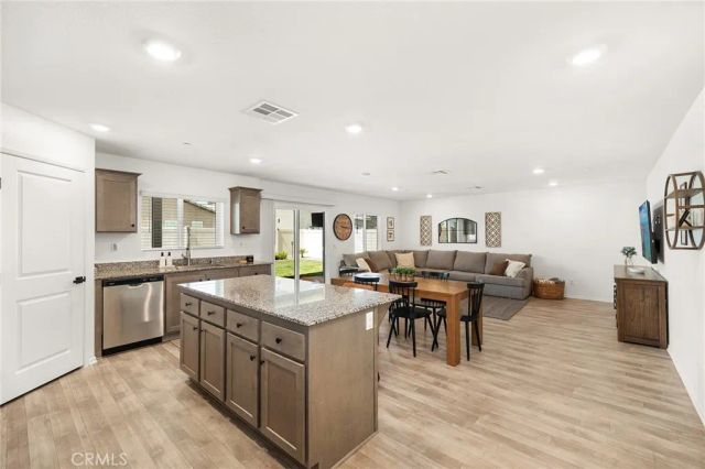 30704 Acappella, Winchester, CA 92596