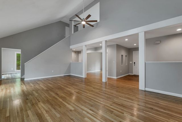 16 Old Manchester Road, Amherst, NH 03031