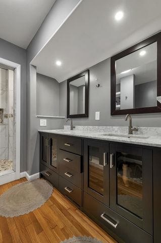 16 Old Manchester Road, Amherst, NH 03031