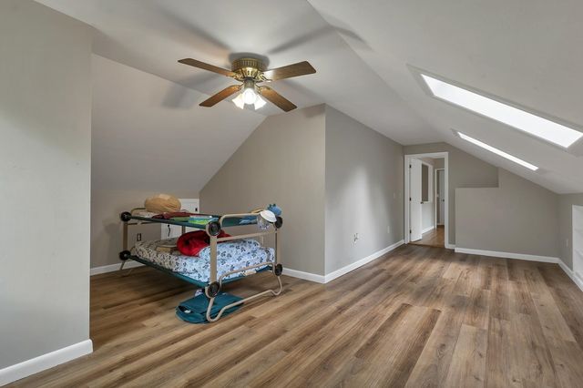 16 Old Manchester Road, Amherst, NH 03031