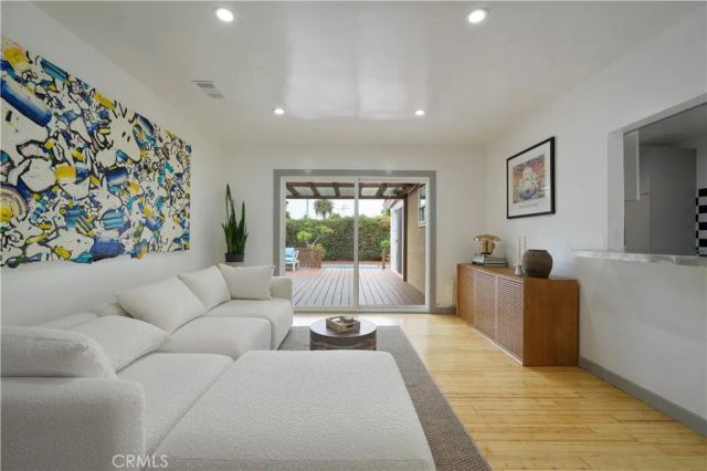 4217 Stewart, Los Angeles, CA 90066