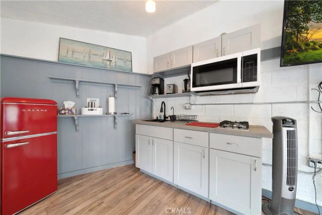 4217 Stewart, Los Angeles, CA 90066