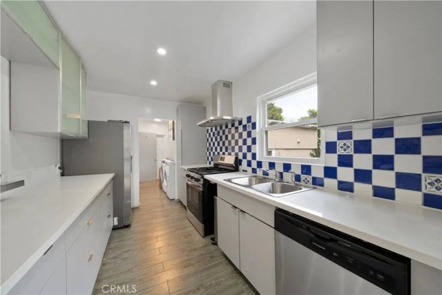 4217 Stewart, Los Angeles, CA 90066