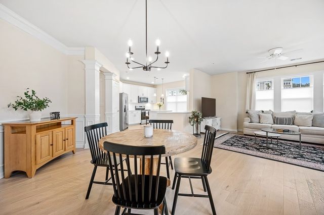 3 Peters Farm Way 107, Westborough, MA 01581