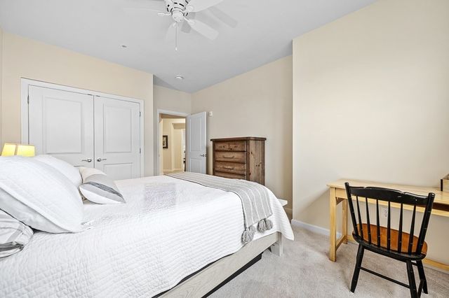 3 Peters Farm Way 107, Westborough, MA 01581