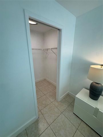 12922 CHERRYDALE COURT, Fort Myers, FL 33919