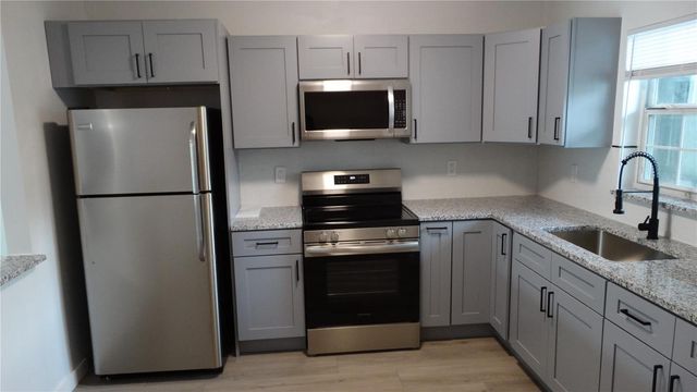 14417 AMERICANA CIRCLE 204, Tampa, FL 33613