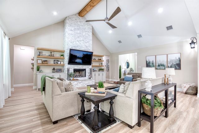 2121 Canyon Lake Road, Wills Point, TX 75169