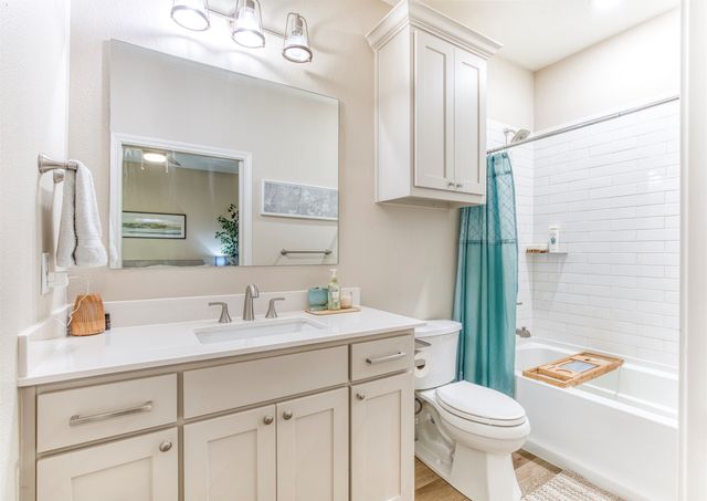 2121 Canyon Lake Road, Wills Point, TX 75169