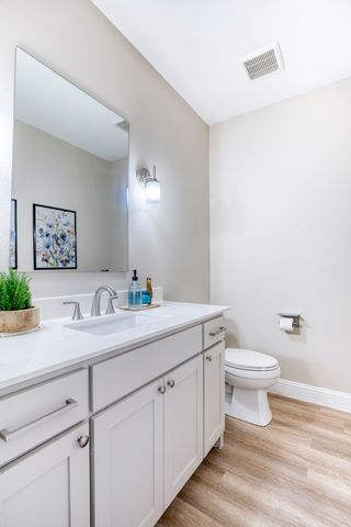 2121 Canyon Lake Road, Wills Point, TX 75169