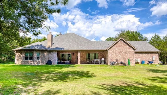 2121 Canyon Lake Road, Wills Point, TX 75169