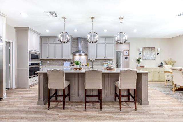 2121 Canyon Lake Road, Wills Point, TX 75169