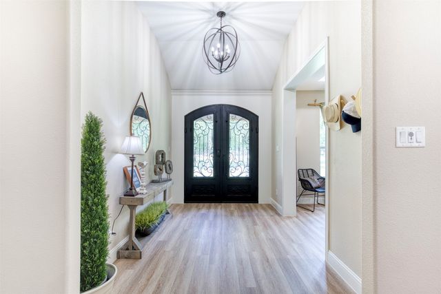 2121 Canyon Lake Road, Wills Point, TX 75169