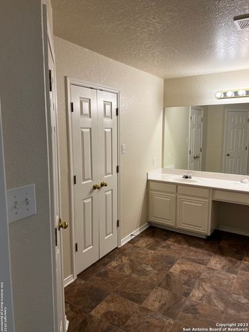 12610 Point Sound, San Antonio, TX 78253