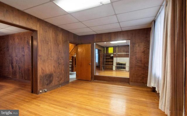108 E TOWNSHIP LINE RD, Havertown, PA 19083