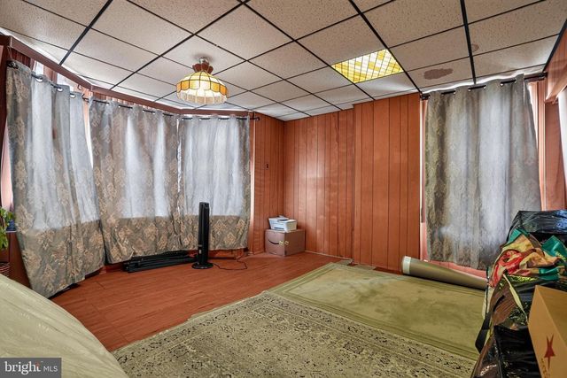 108 E TOWNSHIP LINE RD, Havertown, PA 19083