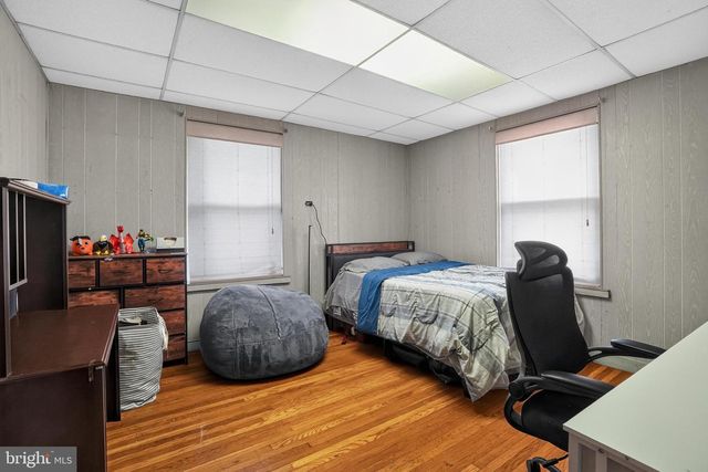 108 E TOWNSHIP LINE RD, Havertown, PA 19083