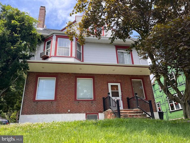 108 E TOWNSHIP LINE RD, Havertown, PA 19083