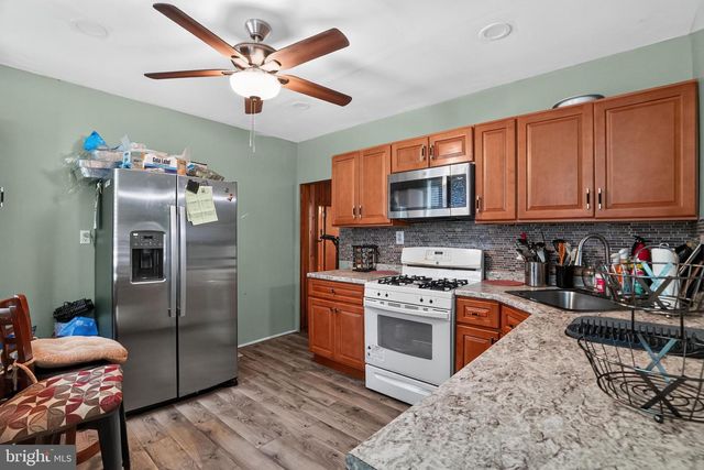 108 E TOWNSHIP LINE RD, Havertown, PA 19083