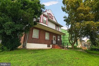 108 E TOWNSHIP LINE RD, Havertown, PA 19083