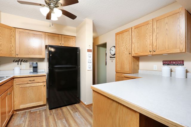 2423 Iowa Street, Perry, IA 50220