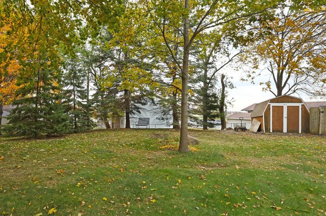 2423 Iowa Street, Perry, IA 50220