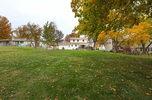 2423 Iowa Street, Perry, IA 50220